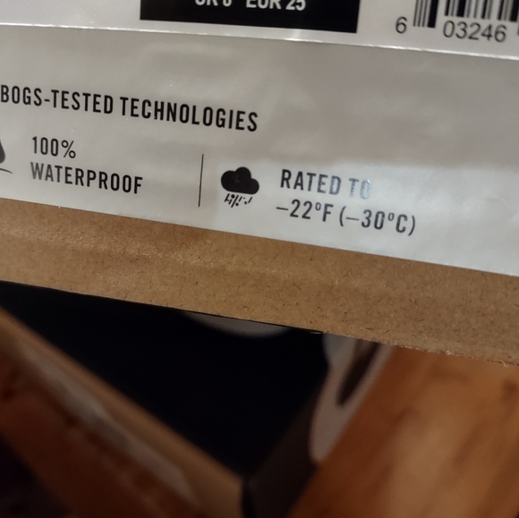 New in box bog boots sz 9t toddler winter boots rated -22° pink - Picture 3 of 3